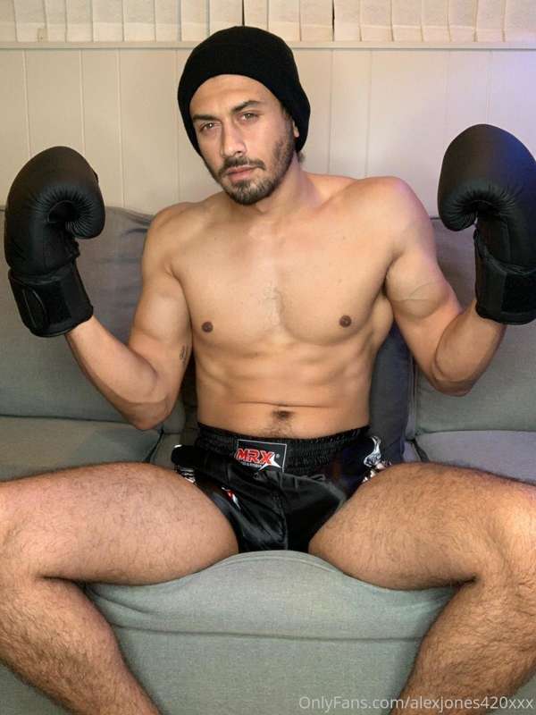 Make sure to be here at 9PM PST for my live show!!