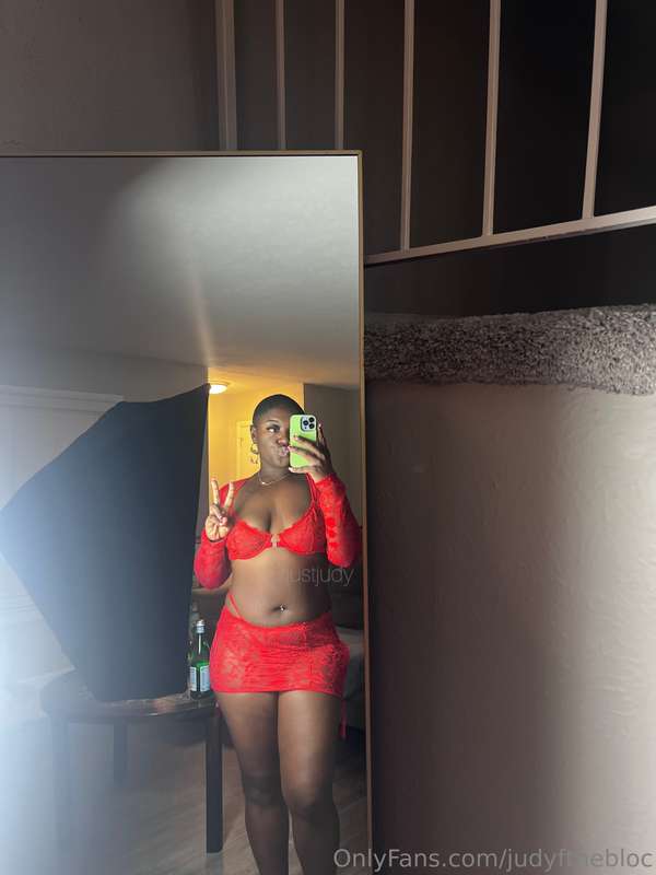 Lady in Red 💋 2