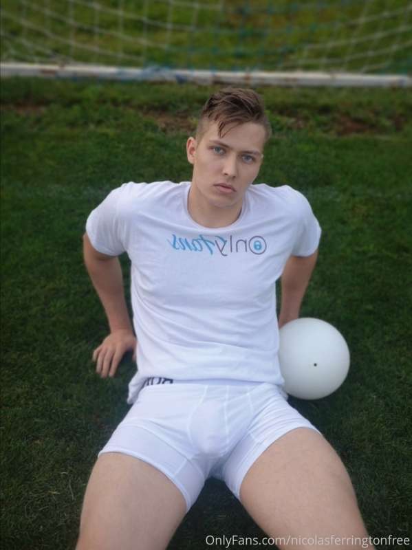 Which ball are you playing with? ⚽

Don't miss my huge sale .. 2