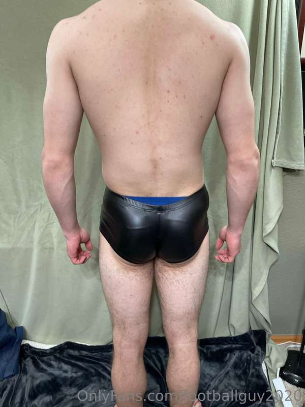 Specialist in leather ;-) 12