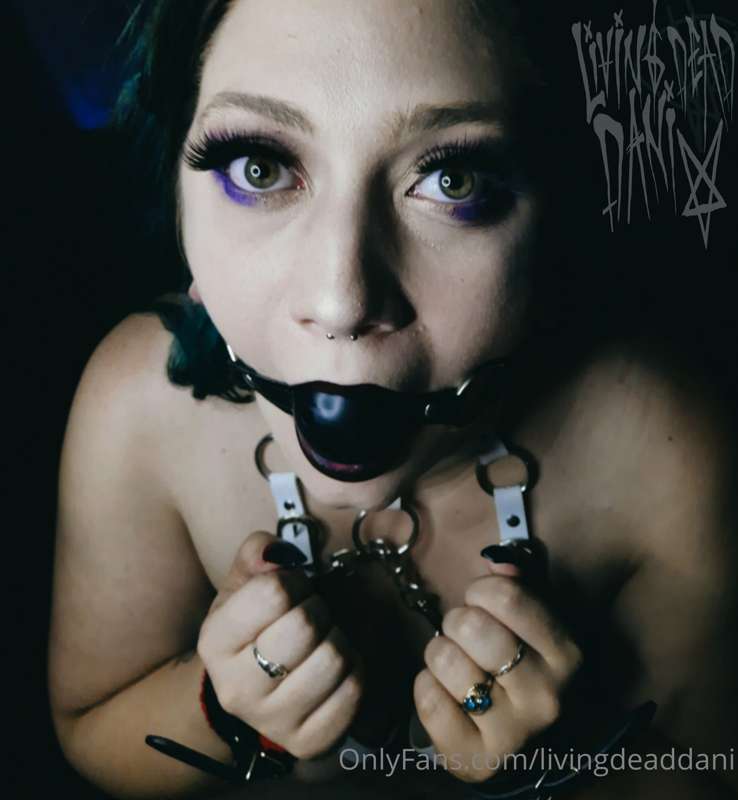 Livingdeaddani - Onlyfans - 18 Jun, 2022