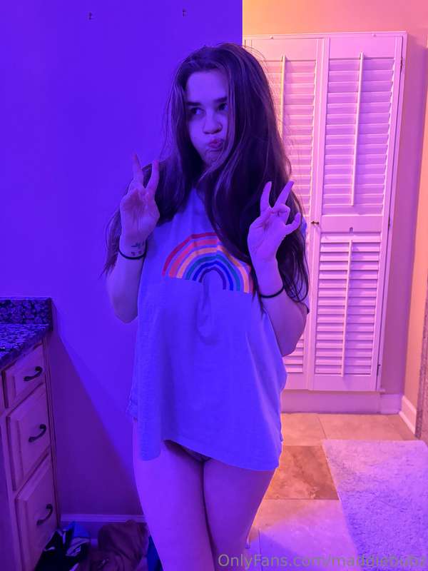 goodnighttttttttttttttttt it’s so late im tired🌙every night .. 8