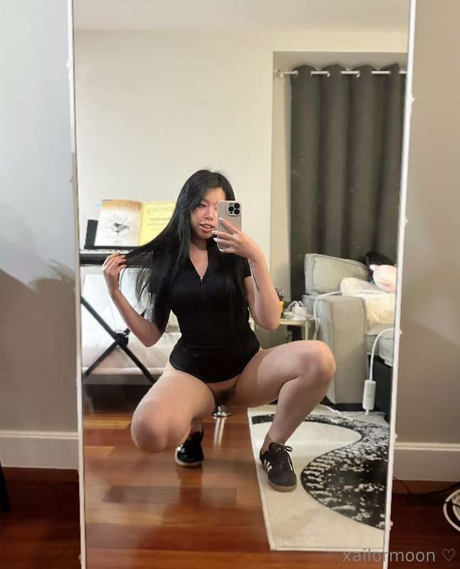 ♡(2pics) I got new sneakers!! What do you guys think? ☺️🖤 2