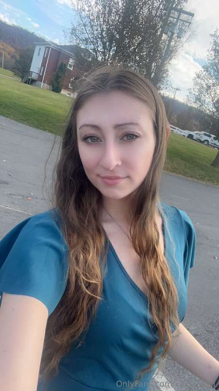 dressed up pretty 💙 2