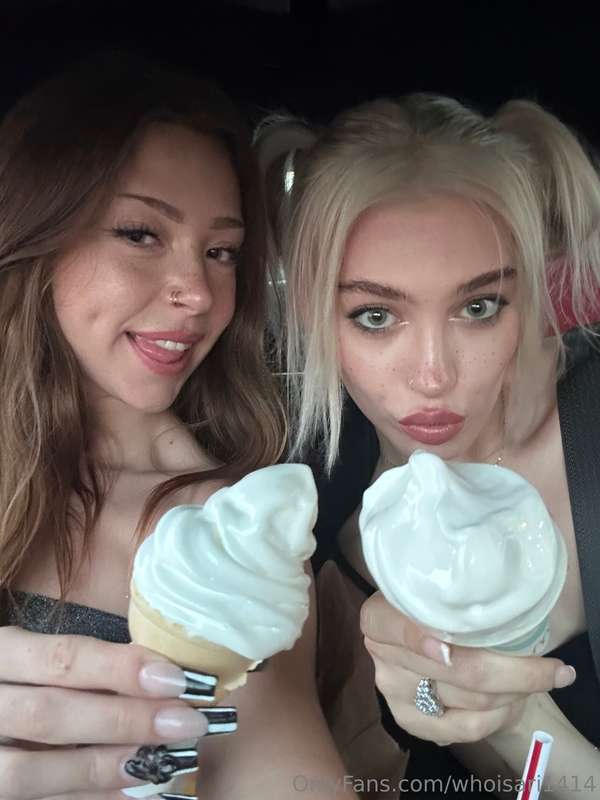 Lick our ice cream? 😽😽