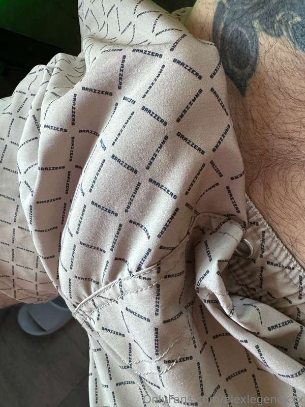 Rub it for Daddy 😈