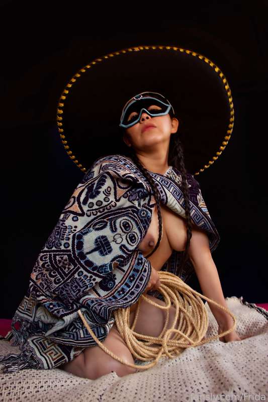 Frida - Fansly - 18 Nov, 2021 1