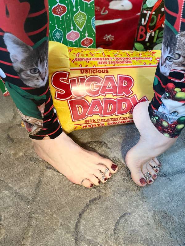 Sometimes gay gifts are the most fun. Don’t you think? 2