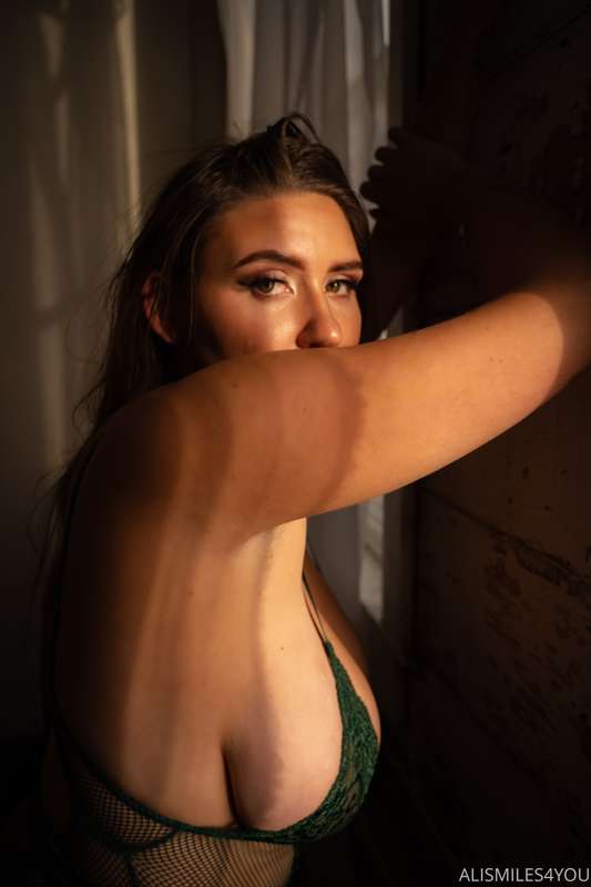 Green is my favorite color. 17