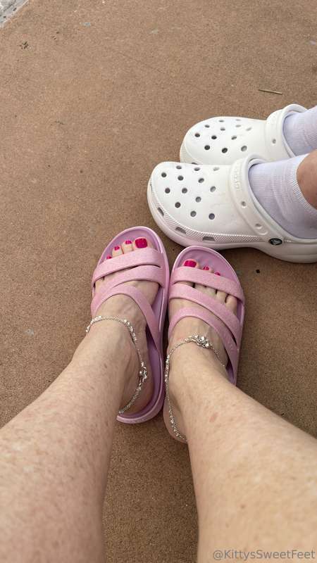 Feeling on top of the world! New shoes, sunshine, and my bes.. 6