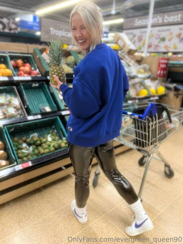 A Juicy Treat For You… 🍍
Byyy ekkkk! I’m feelin proper fruit..