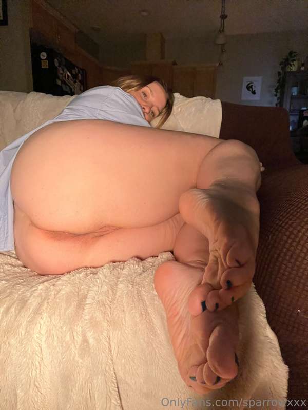 I took some slutty pics before filming making myself cum in .. 12