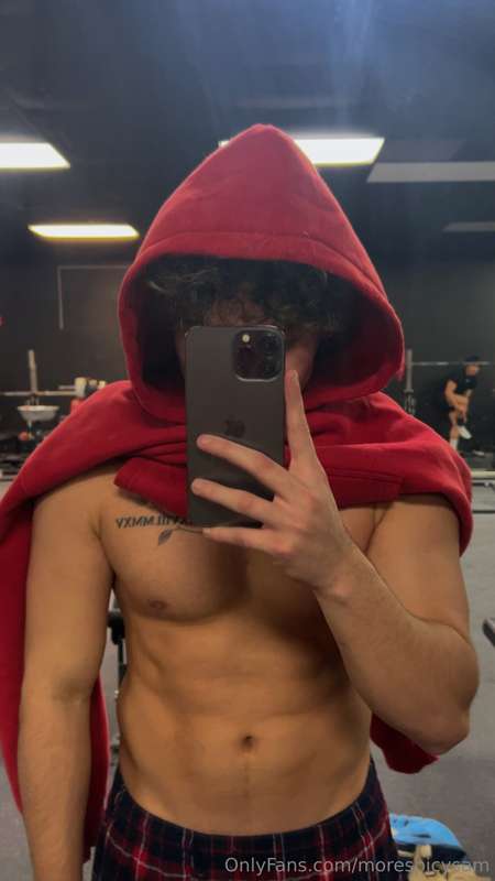Check out @diegosexclusive — this horny Latino can't stop sh.. 4