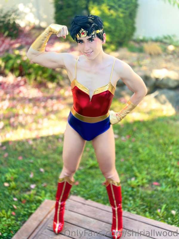 Do you want me to be your personal Wonder Woman 😋
