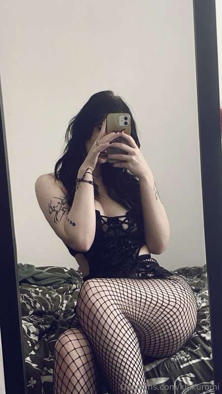 Scroll to see hot domme titties 5