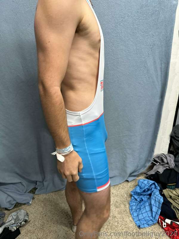 Wrestling singlet wearing private! 28