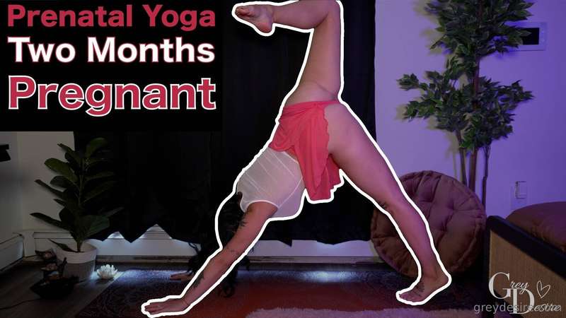 **First Trimester Prenatal Yoga Flow: 9 Weeks Pregnant | Gre..