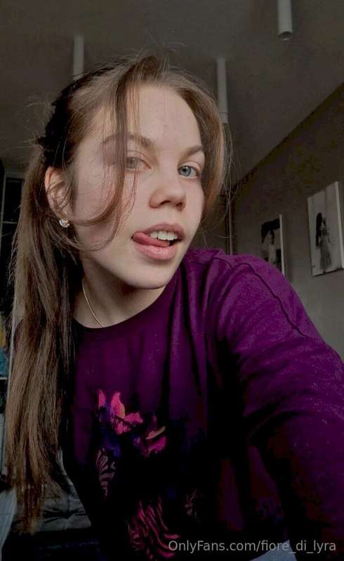 🔥 FREE SUBSCRIPTION ONLY NOW 🔥This hot brat @catidary wants ..