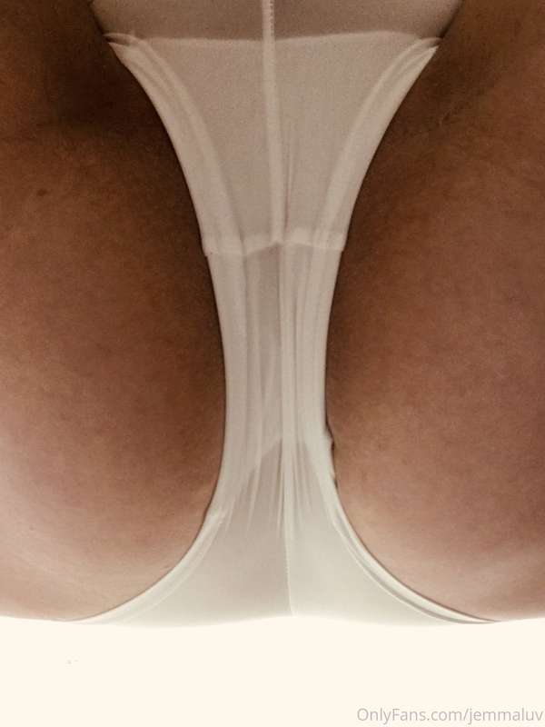 👅 Let me sit on your face... Baby got back! Send me a tip to.. 1