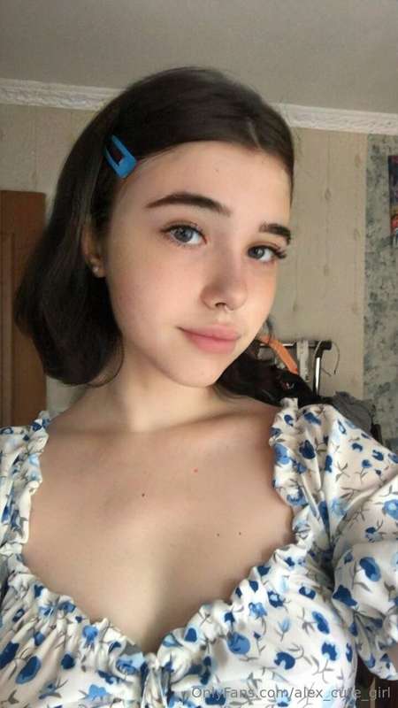 ## ❤️‍🔥She is waiting for you👉😍@valerriana😍 Cute girl @valer..