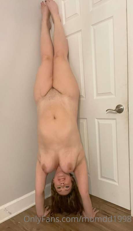 Momdd1998 - Onlyfans - 14 Apr, 2022 4