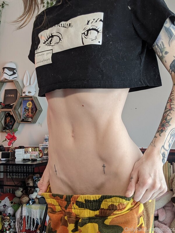 just wanted to share (before I eat my weight in food) my tum.. 5