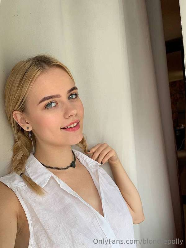 I love this hairstyle so much! 😍 two braids are very cute, d..