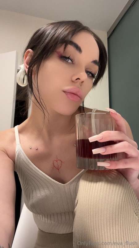 Life tastes bitter🍷