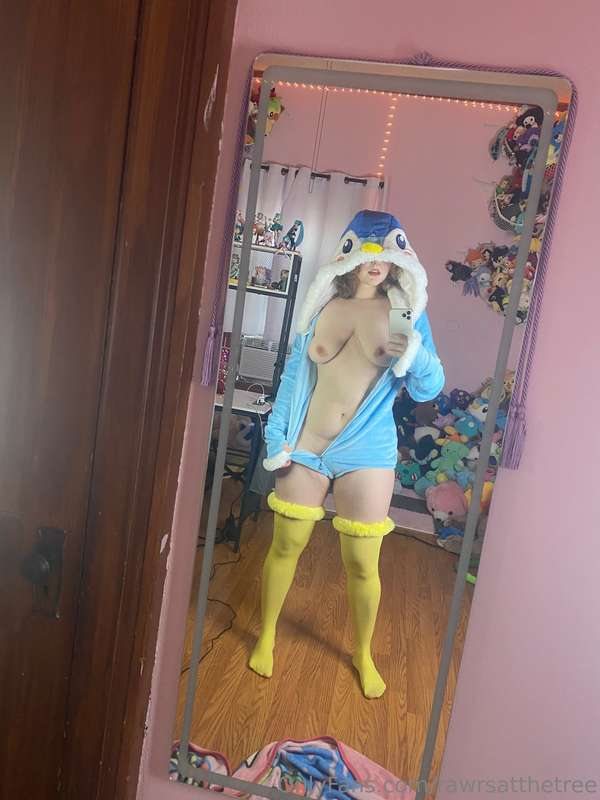 Rawrsatthetree - Onlyfans - 15 Jan, 2025 3