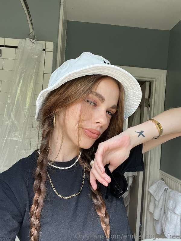 🤍 2