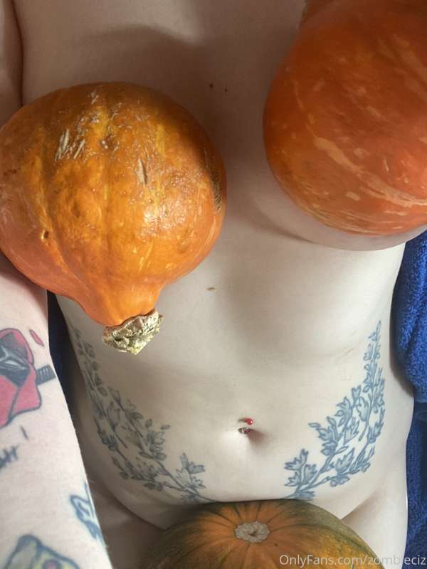 Felt spooky might delete later 🎃👻