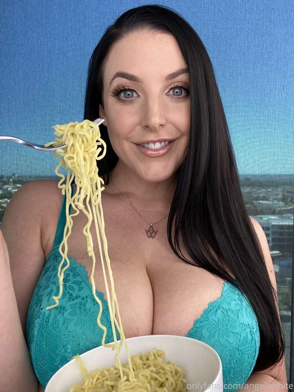 GALLERY: Sending Noods 🤓 13