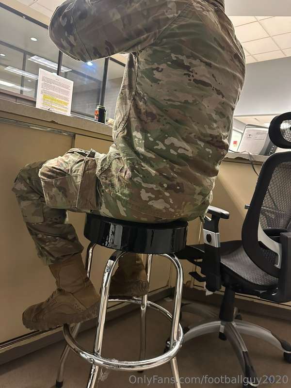 Me jerking and soldiers being soldiers! 5
