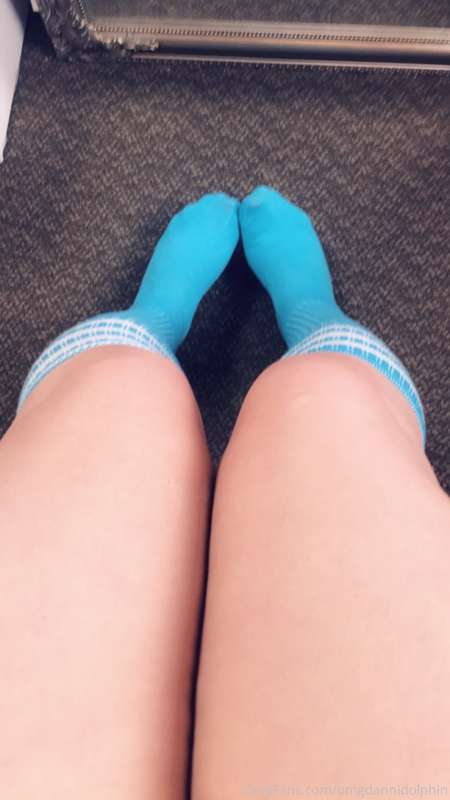Flippers 🐬 & Girl 🐔 17