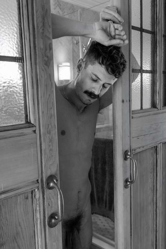 Letting me in? 😏 📸 @unknown.boys 1