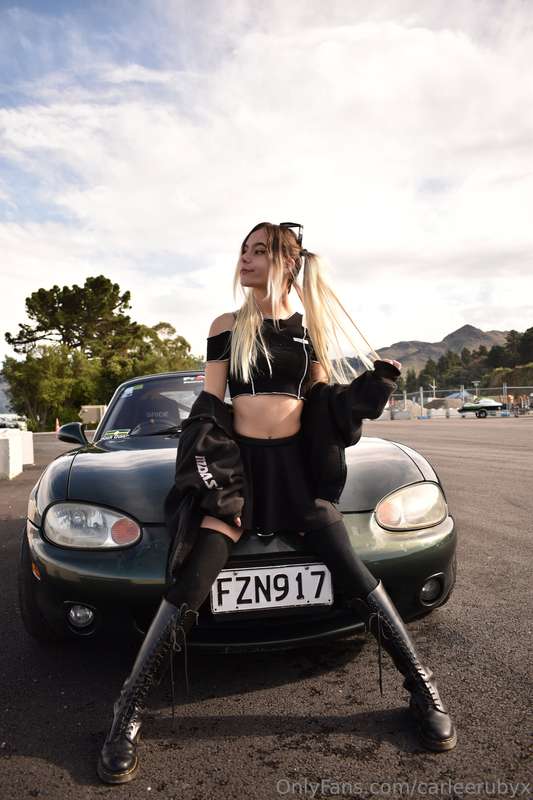 Car girl's first shoot with the nb  4
