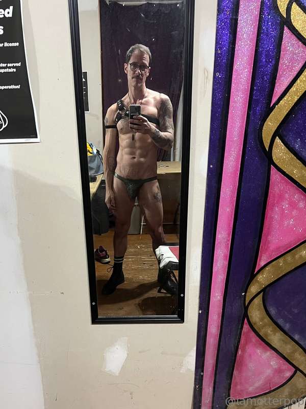 Some pics at my gym over last few days and from my gogo danc.. 3