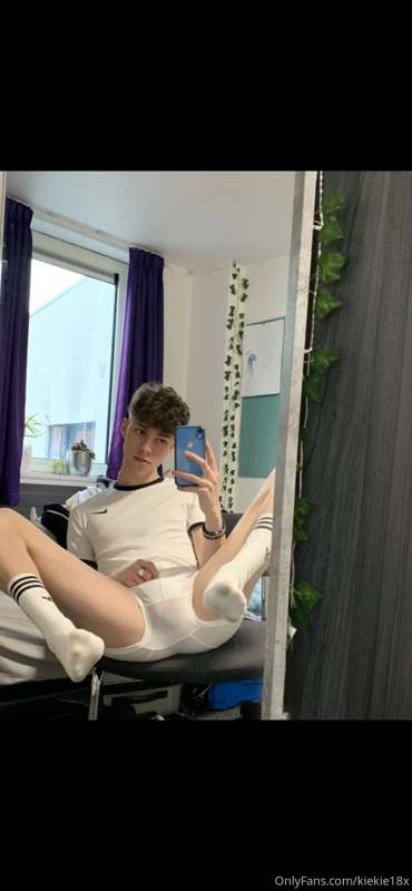 Rip them off me 🥺 sorry content has been slow! Will become m.. 1