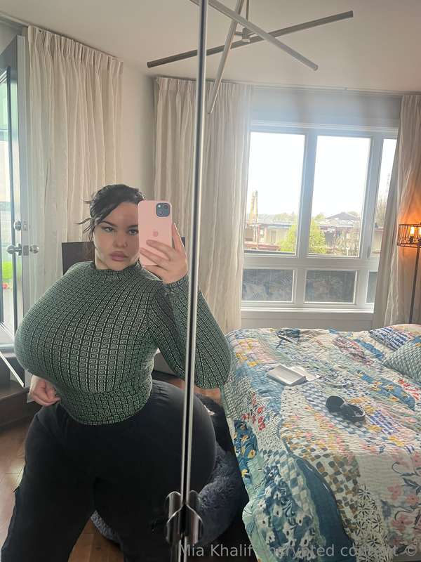 I rarely post clothed content in here - but now I understand.. 2