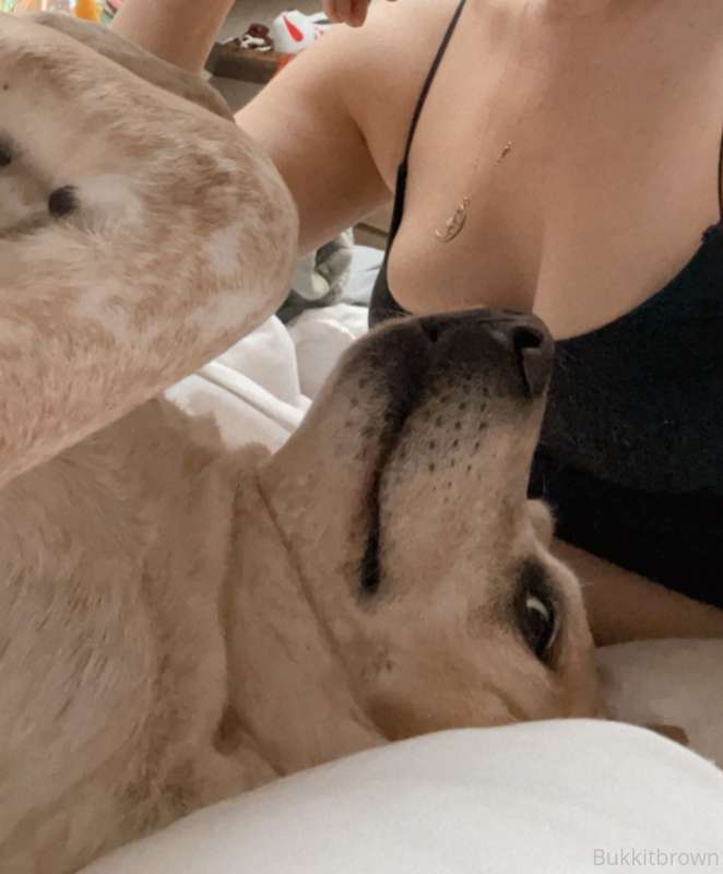 Good morning ❤️🥰 come cuddle with us

Titania must decided w.. 2