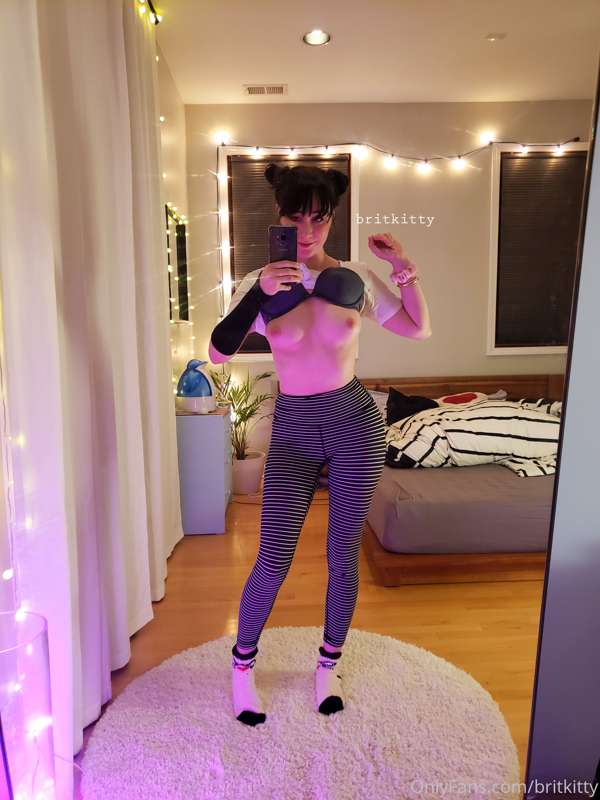 3, 2, 1, boobs ☺️💫 2
