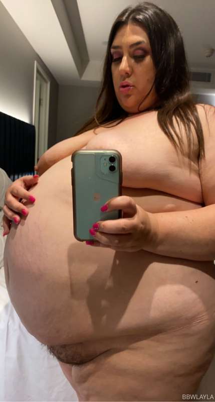Post buffet nudes 🐮I was soo stuffed 😍 6