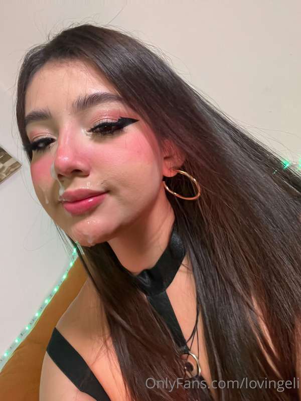 Finally home after a family trip 🥰 Sorry for the abandonment.. 3