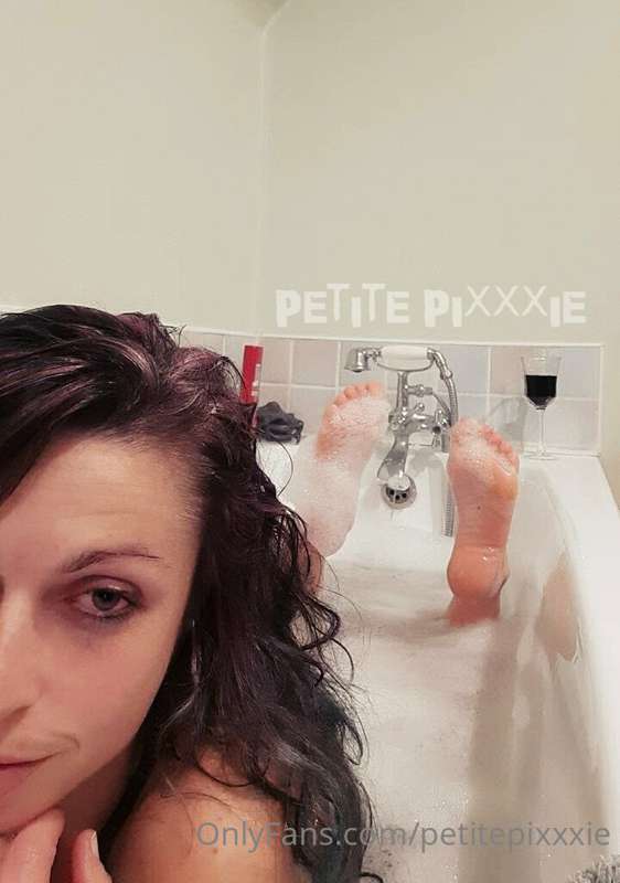 ⚠️ Let's not forget my fetish lovers! 
Oooh how I'd love a w.. 2