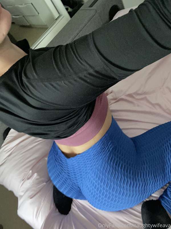 New ass, new leggings 🍑💙 6