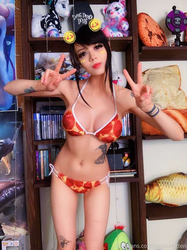 More pizza pics 🍕 12