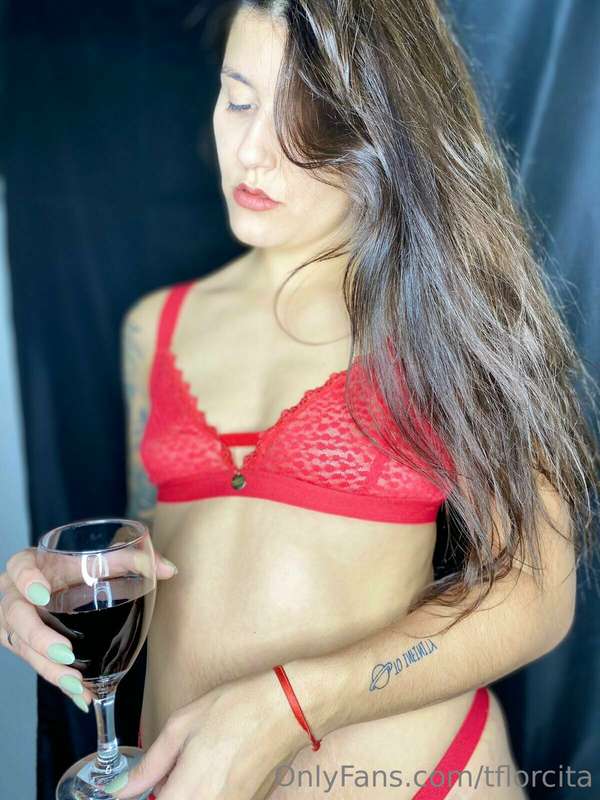 🍷🎀