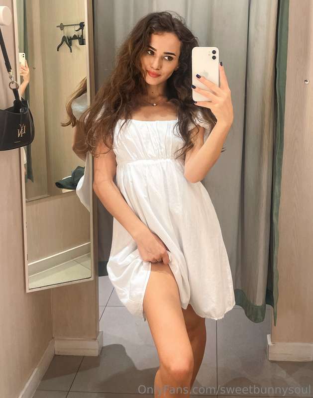 I found this adorable dress by accident, wasn't planning to ..