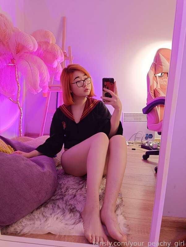 Your_Peachy_Girl - Fansly - 31 Oct, 2024 11