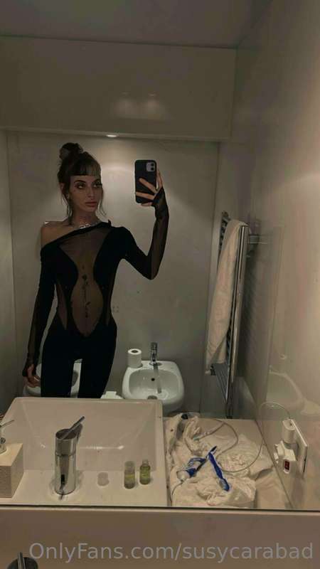 Vuoi vedermi senza niente addosso amo? Guarda il prossimo po..